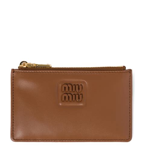 miu envelope wallet.